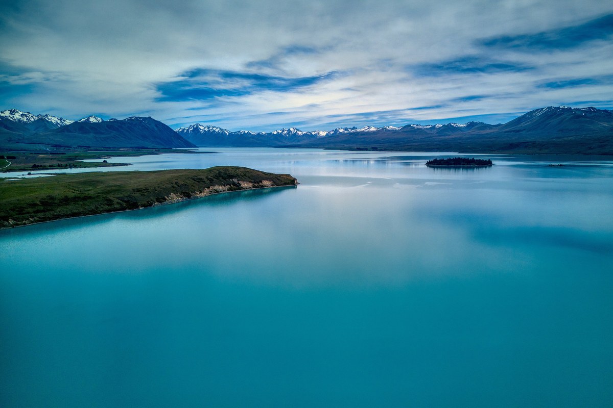 The turquoise water of Lake Tekapo