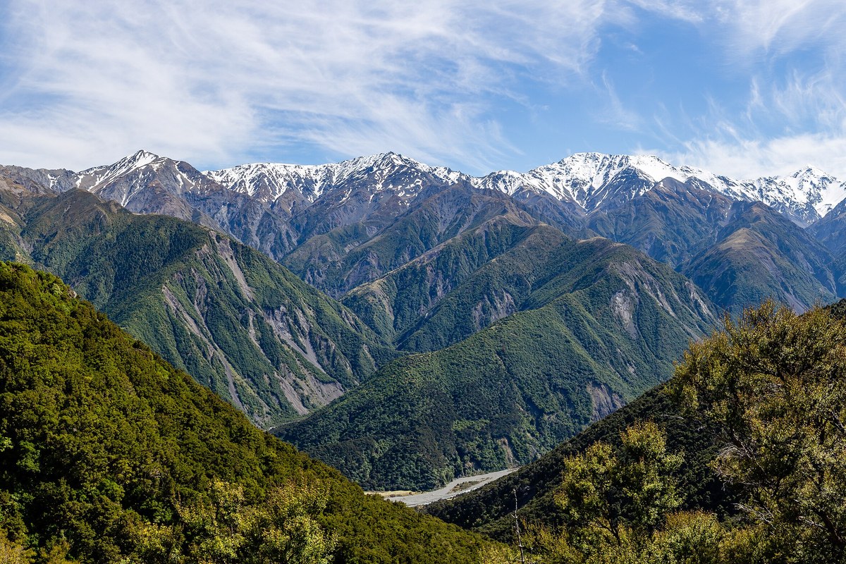 Snow-covered Seaward Kaikōura Range above the coast